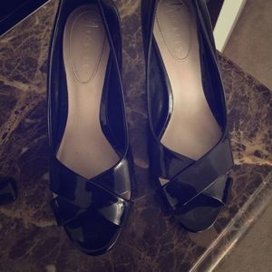 Black Patent leather nickels pumps. Size 7